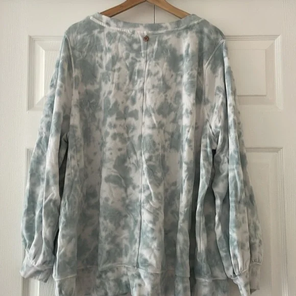 LIVI Active French terry tie dye sweatshirt - Picture 3 of 3